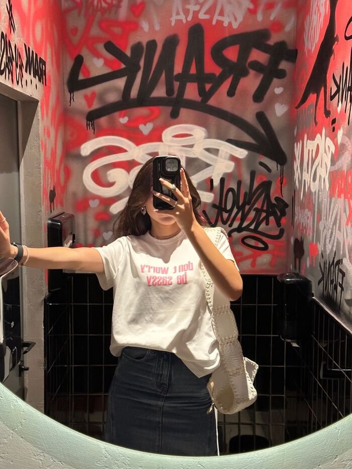 attractive instagram hidden face dp for girls aethetic hd