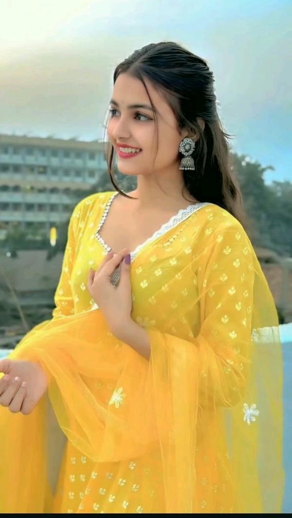 classy girl dp photo