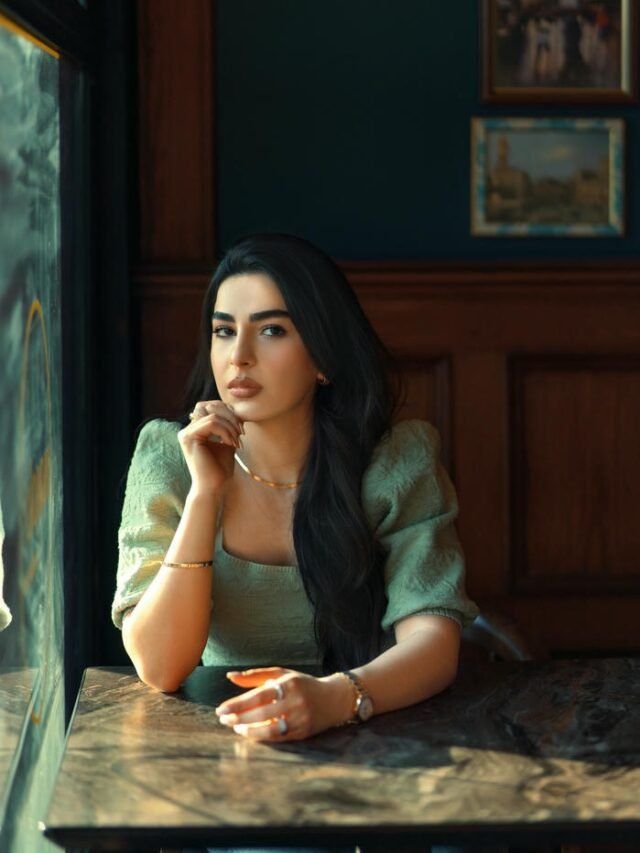86+ Alone DP for Girls Silent Strong & Soulful Vibes Pics