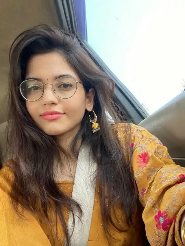 Top 666+ Cute WhatsApp DP Girl Images Adorable & Stylish Looks
