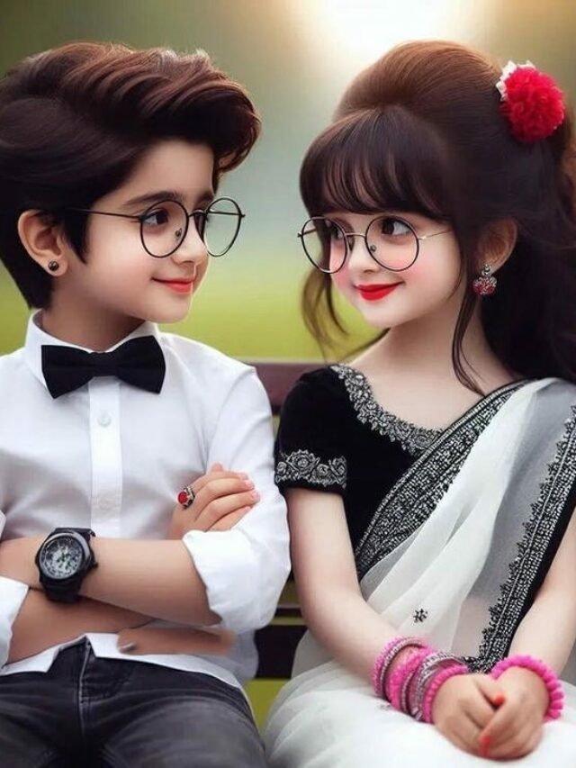 Best 800+ Romantic Couple DP for WhatsApp to Show Your Love