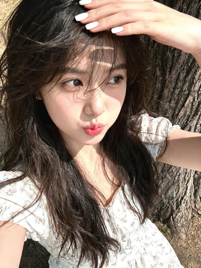 hd girl photo simple