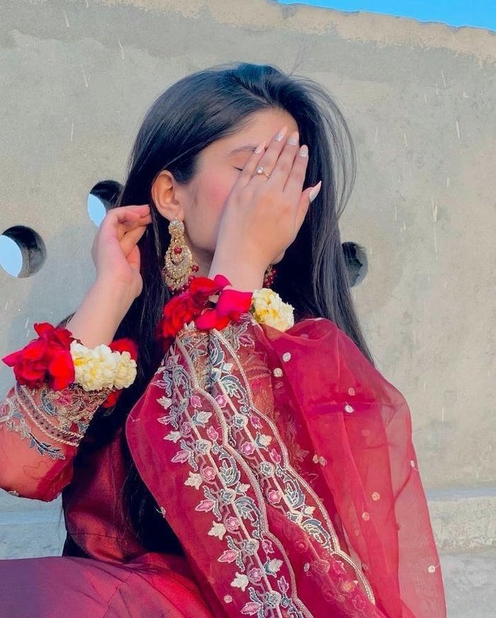 hidden face girl photo