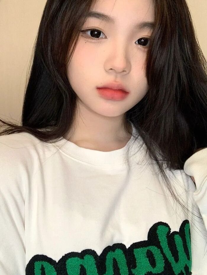 instagram aethetics girl photo simple