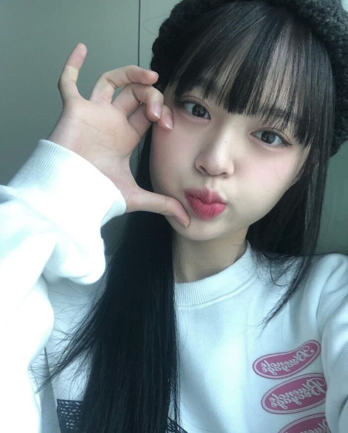 pinterest girl photo simple