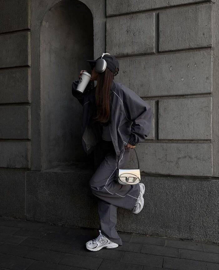 stylish girl dp aethetic full hd