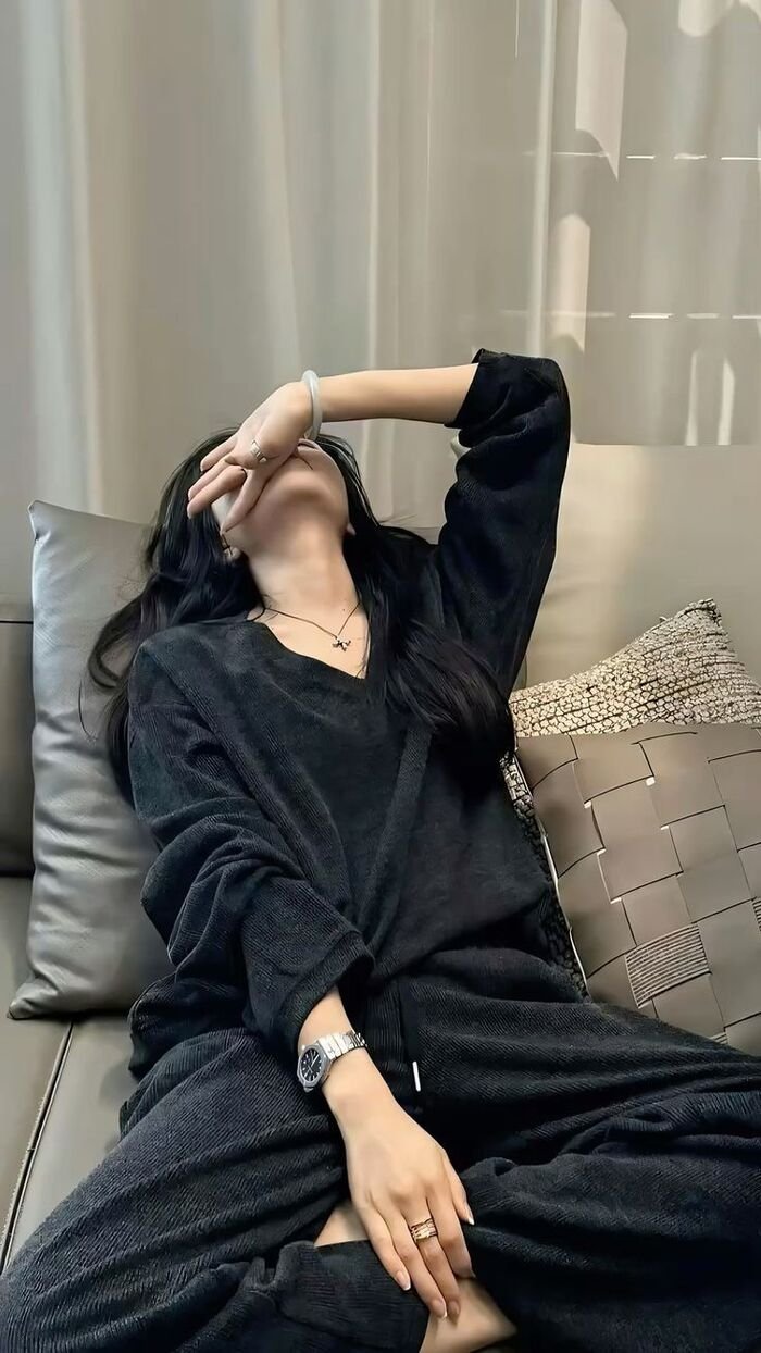 stylish girl dp instagram full hd