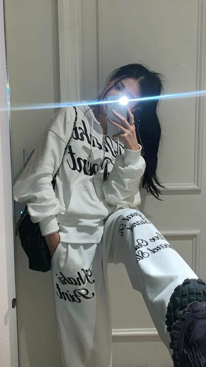 stylish girl dp instagram hot