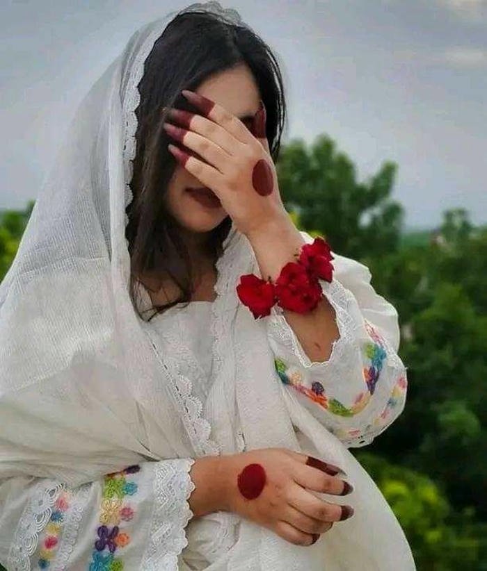 udasi bhari ladki dp