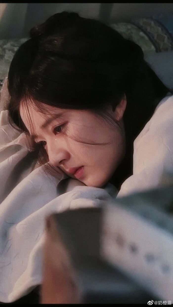 alone sad cry girl dp mood