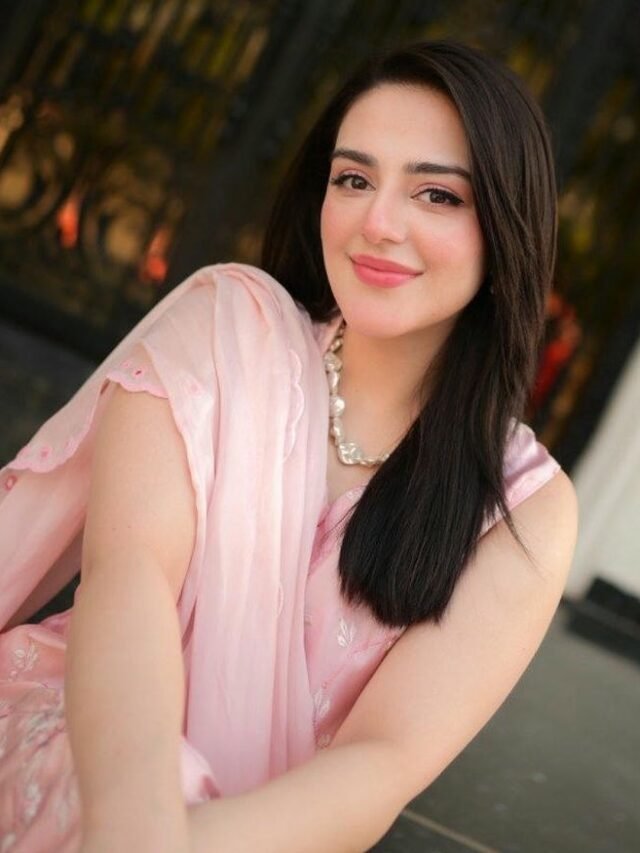 78+ Pic Girl Images Stylish Beautiful Looks for Every Mood
