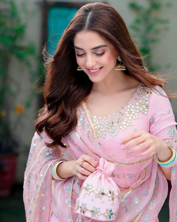 cute girl images stylish look