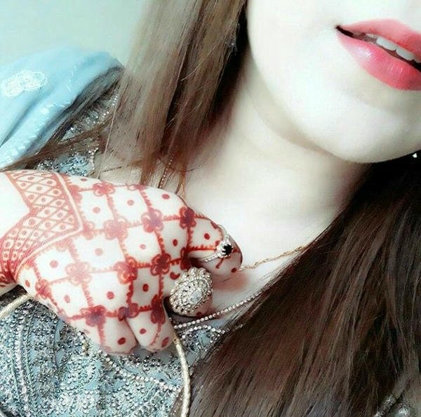 cute profile pic for girls elegant