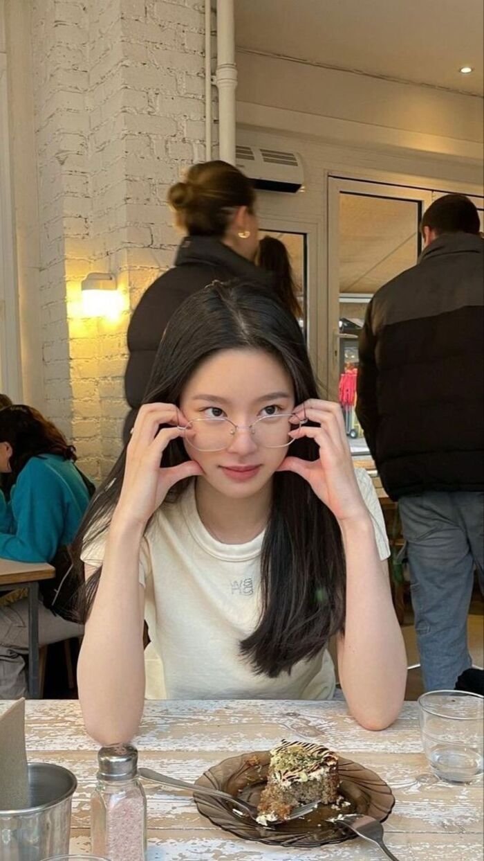 hd pic girl aethetics