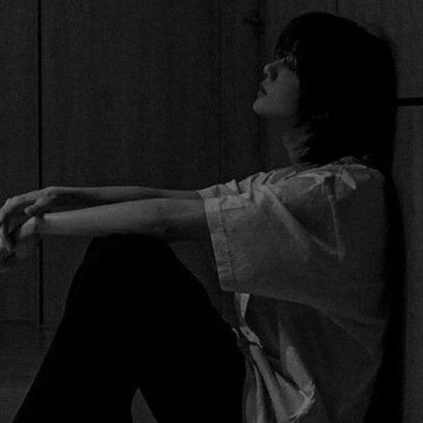 lonely sad girl pic