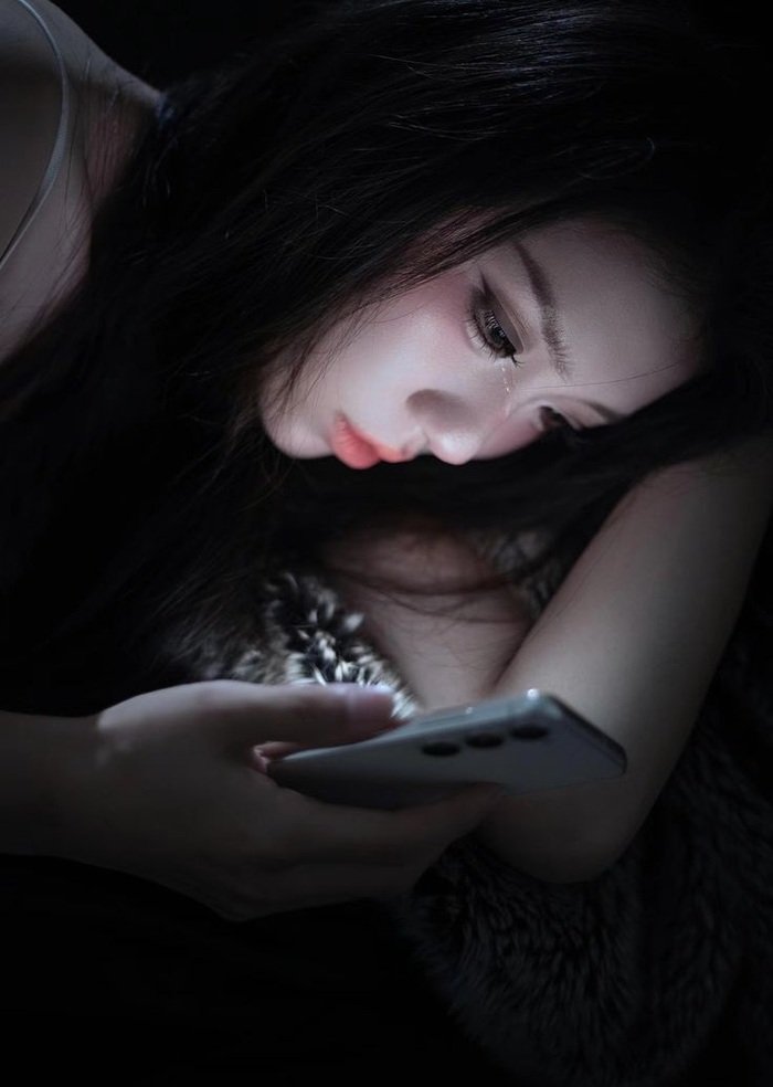 photo alone sad cry girl dp hot