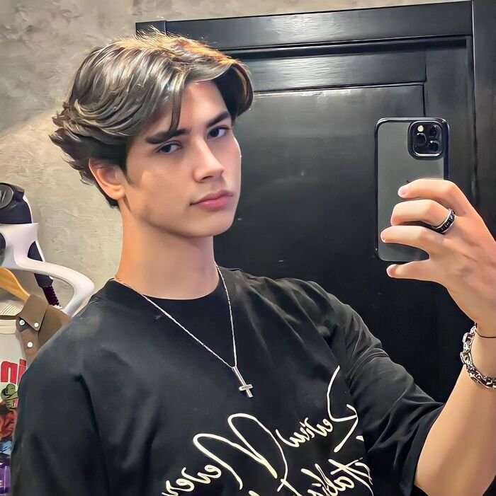 profile pic for boys pinterest