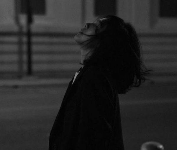 sad alone girl i