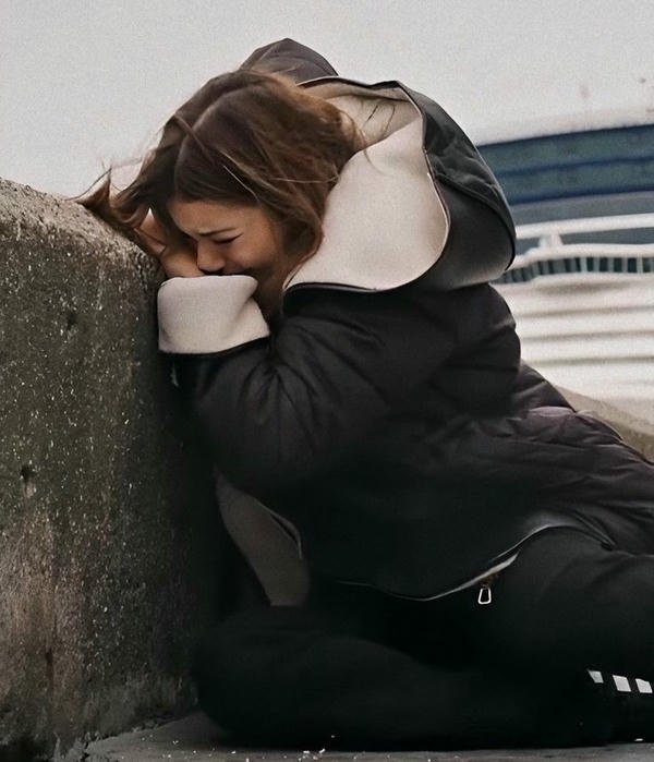 sad alone girl photo