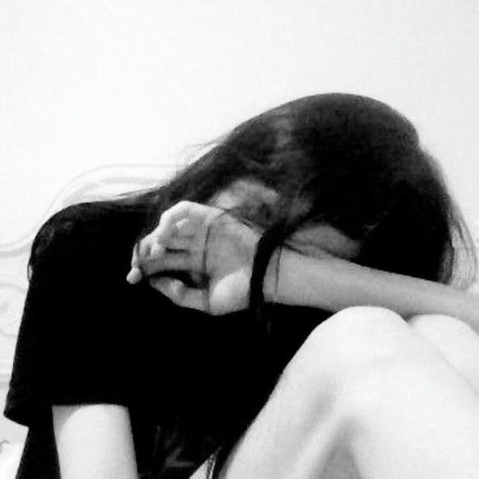 sad dp alone 26