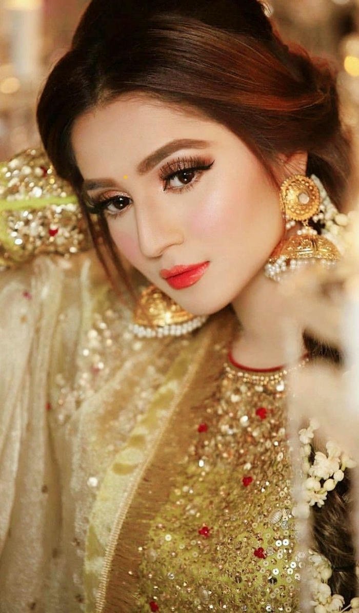 simple girl dp with dupatta