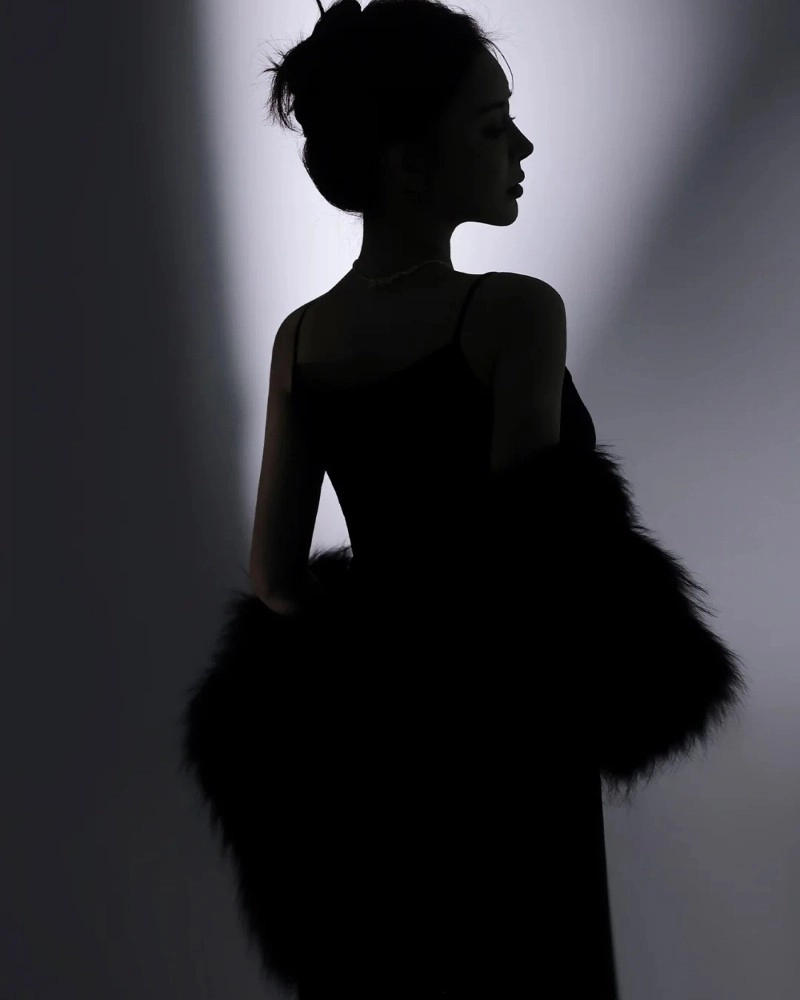 aesthetic instagram dp for girls black