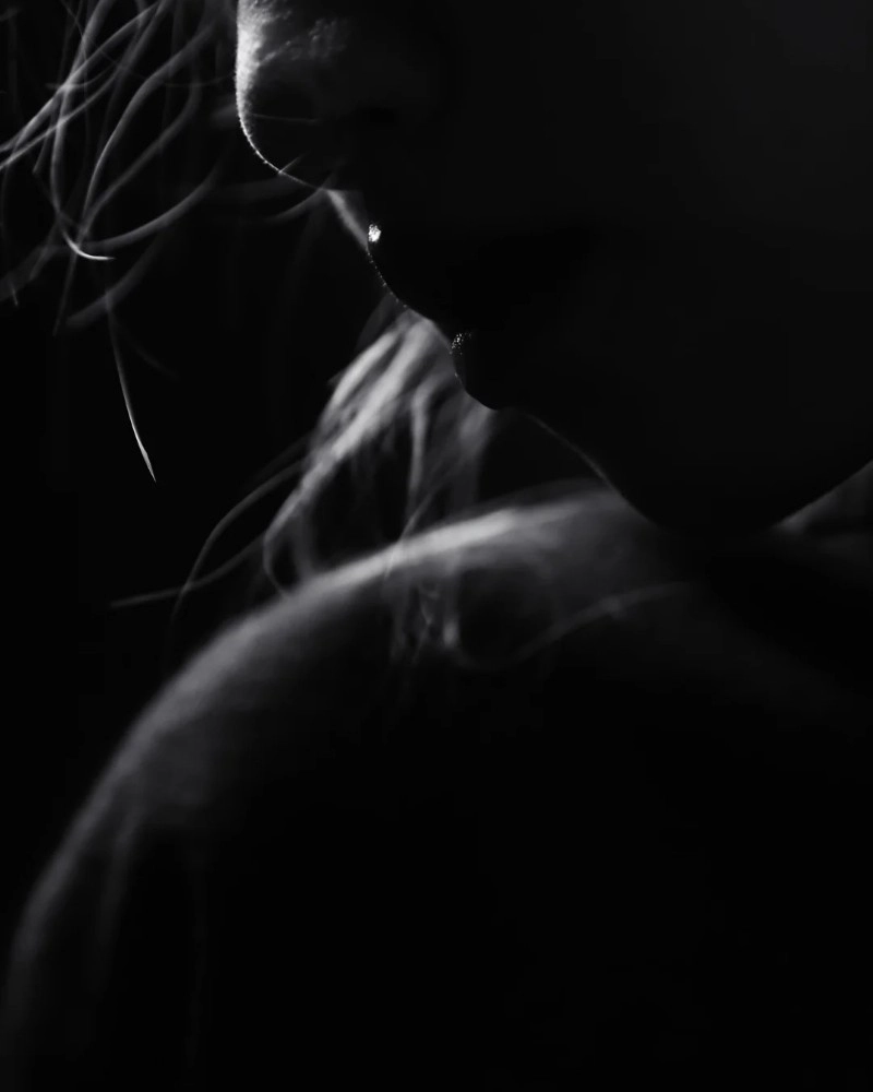 popular instagram dp for girls black (1)